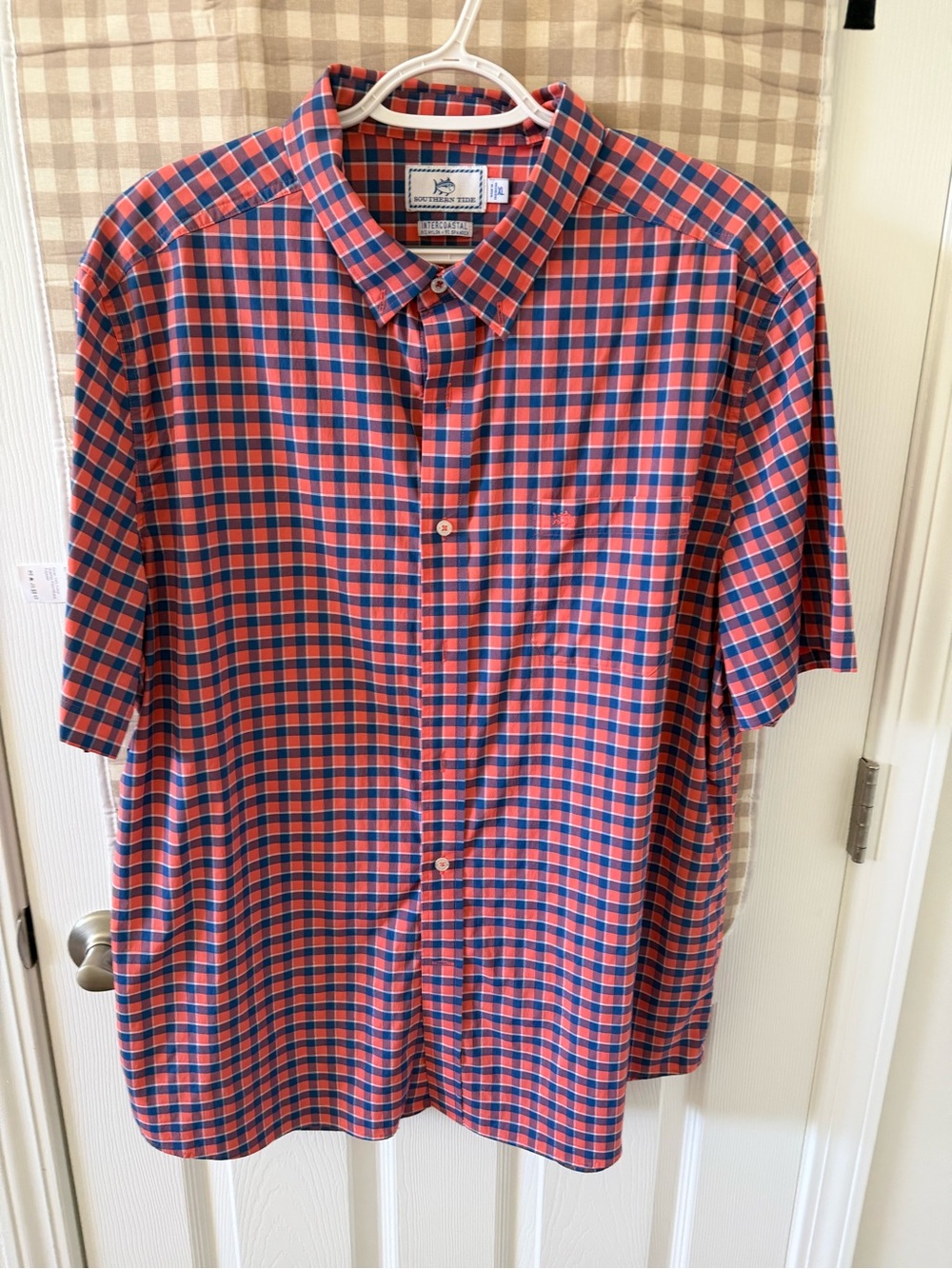 Southern Tide Men’s Red and Blue Check Short-Sleeve Button-Down Shirt